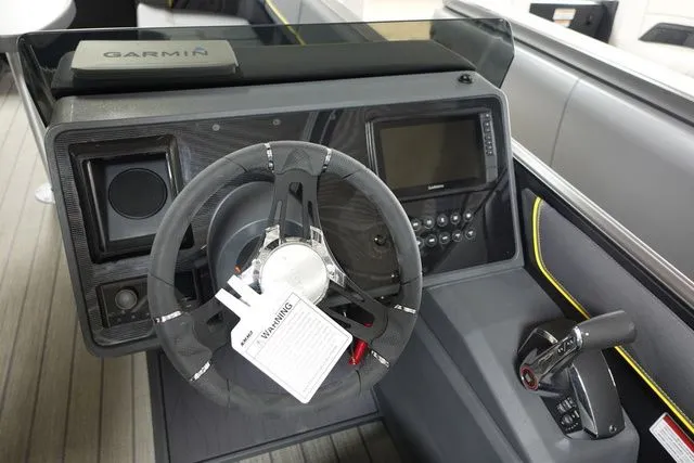 Slide: The Image of Manitou Explore 24 Max Navigator V-Toon 2024 - 11