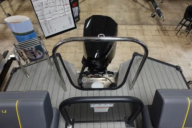 Slide: The Image of Manitou Explore 24 Max Navigator V-Toon 2024 - 15