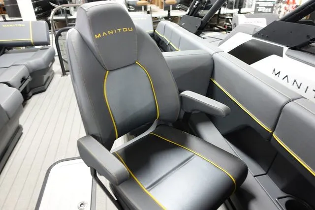 Slide: The Image of Manitou Explore 24 Max Navigator V-Toon 2024 - 9