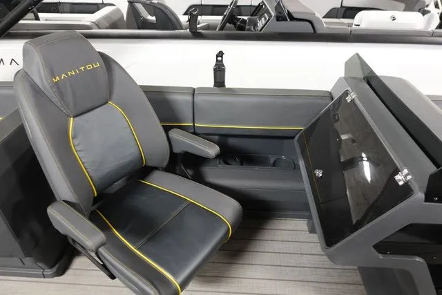 Slide: The Image of Manitou Explore 24 Max Navigator V-Toon 2024 - 7