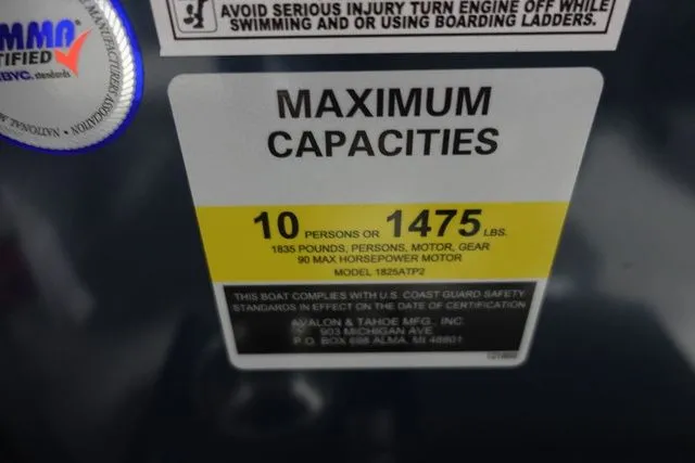Slide: The Image of Tahoe STX Quad Fish 19 FT 2024 - 13