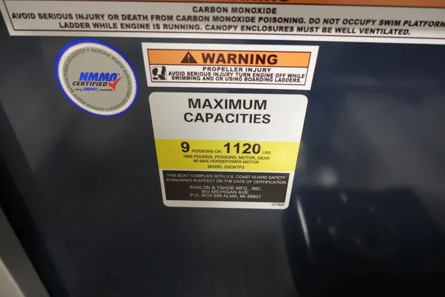 Slide: The Image of Tahoe Sport Quad Lounger 21 FT 2025 - 12