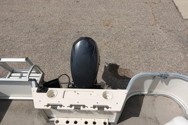 Slide: The Image of Misty Harbor 2085DF (Fishing) 2006 - 19