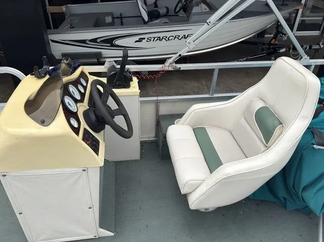 Slide: The Image of Misty Harbor 2424CF 2000 - 11