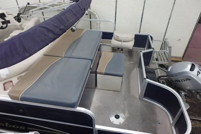 Slide: The Image of Misty Harbor 225CF 2013 - 7