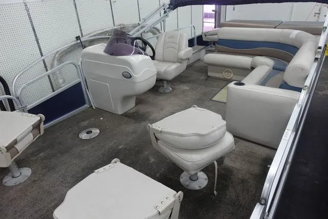 Slide: The Image of Misty Harbor 225CF 2013 - 9