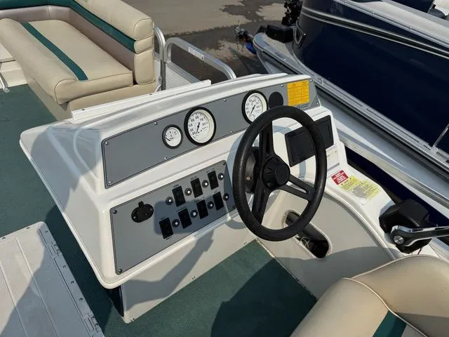 Slide: The Image of Godfrey FD226R 1995 - 14