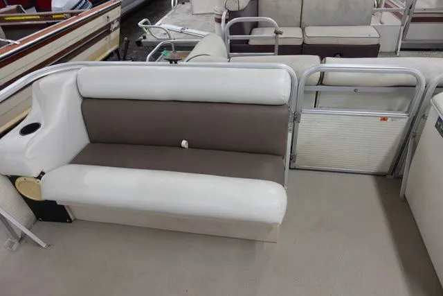 Slide: The Image of Lowe Sun Cruiser 20XL Tritoon 1999 - 6