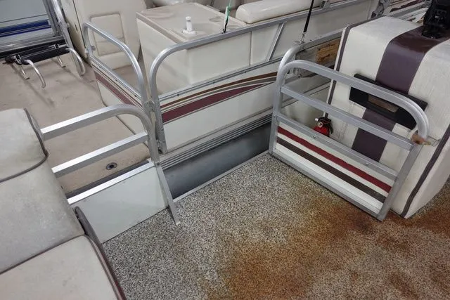 Slide: The Image of Weeres AQUA DECK 240 1983 - 7