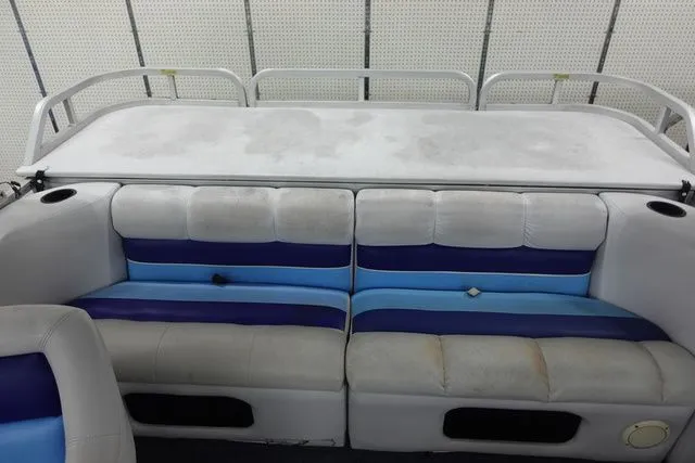 Slide: The Image of Manitou 24 SN 1992 - 12