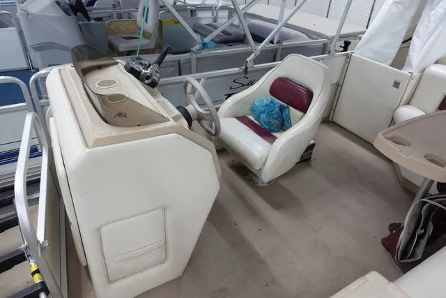 Slide: The Image of Starcraft Stardeck 240 Classic 1997 - 11