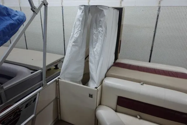 Slide: The Image of Starcraft Stardeck 240 Classic 1997 - 14