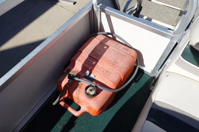 Slide: The Image of Misty Harbor 1818EC 1999 - 9