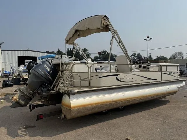 Slide: The Image of Tradition 2285C 2006 - 2