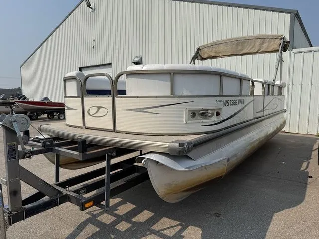 Slide: The Image of Tradition 2285C 2006 - 4