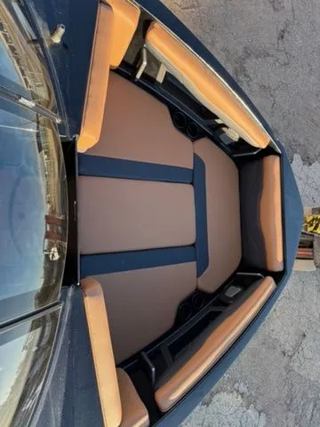 Slide: The Image of Axis Wake Research T220 2025 - 13