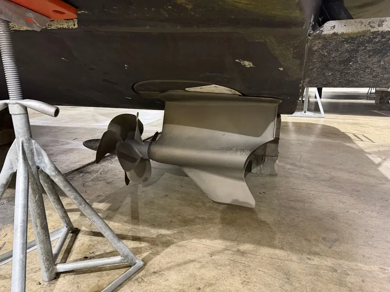 Slide: The Image of Propeller of a 2008 Tiara Yachts 4300 Sovran on a stand. - 37