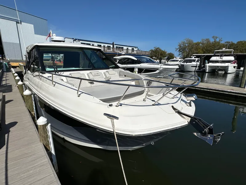 Slide: The Image of Sea Ray Sundancer 320 Outboard 2024 - 10