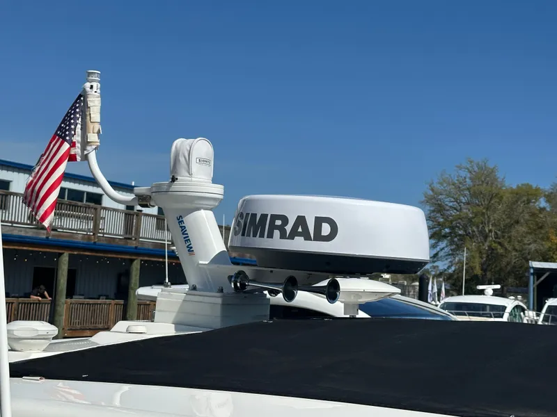 Slide: The Image of Sea Ray Sundancer 320 Outboard 2024 - 9