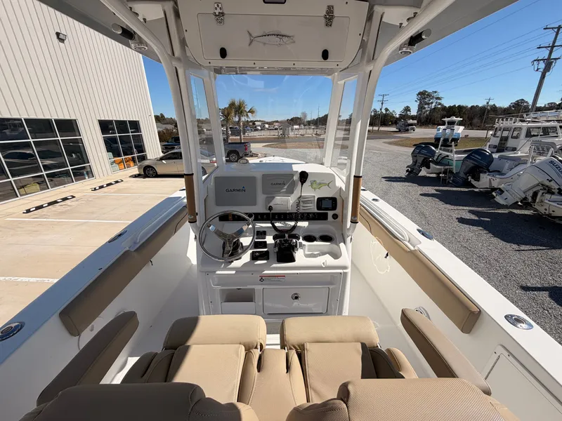 Slide: The Image of Interior view of a 2016 Sea Hunt Gamefish 27 boat. - 9