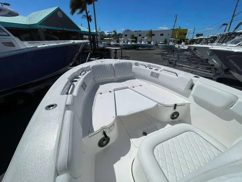 Slide: The Image of Sea Fox 248 Commander 2026 - 4