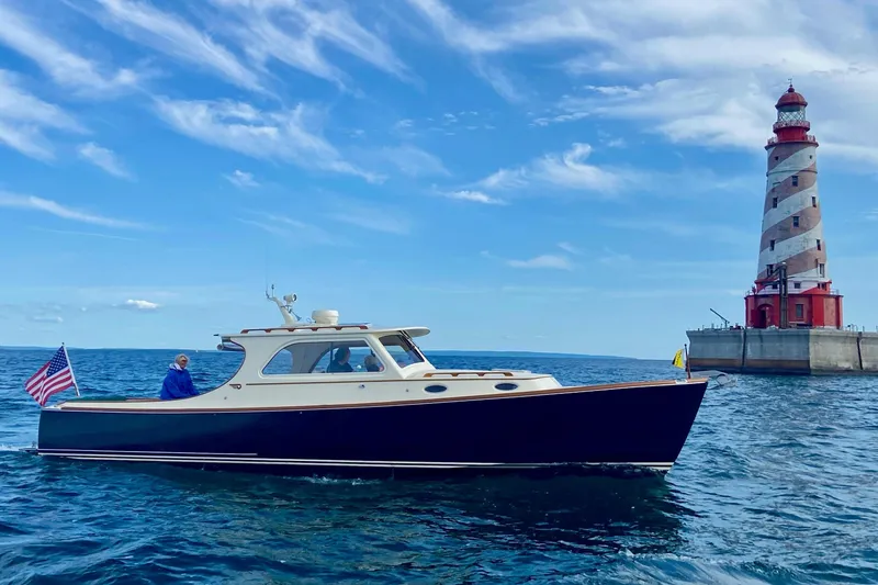 The Image of Hinckley Yachts Picnic Boat 36 EP 2005 - undefined