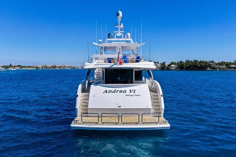 Slide: The Image of Luxury yacht Horizon RP 110, 2014 model, cruising in clear blue waters. - 6