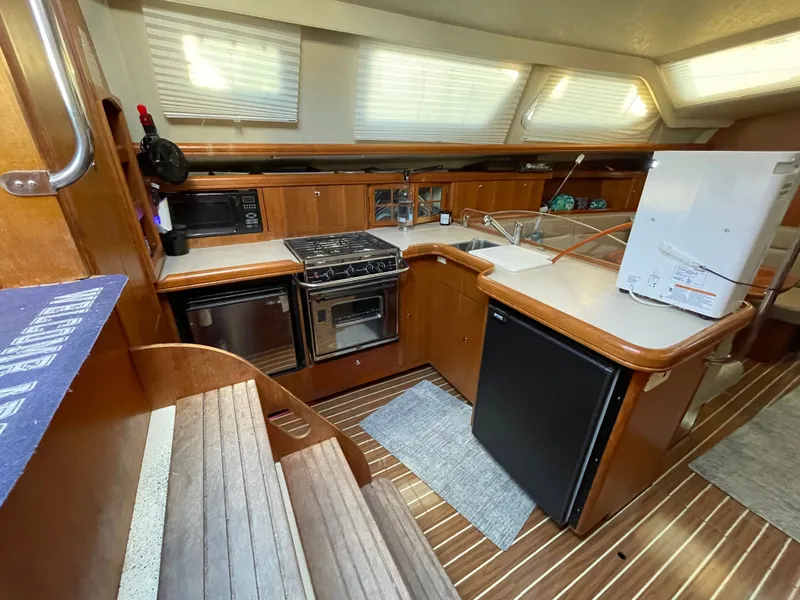 Slide: The Image of Hunter 44 DS 2006 - 17