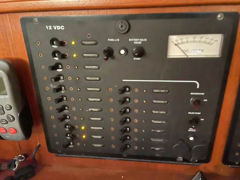 Slide: The Image of Hunter 44 DS 2006 - 34