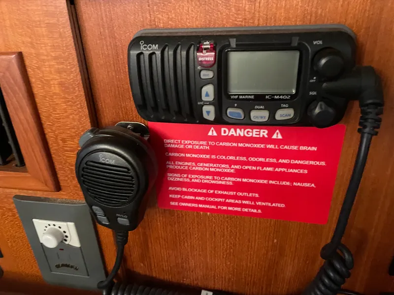 Slide: The Image of Hunter 44 DS 2006 - 36