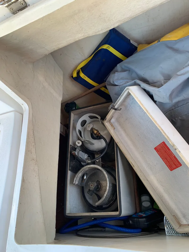 Slide: The Image of Hunter 44 DS 2006 - 37