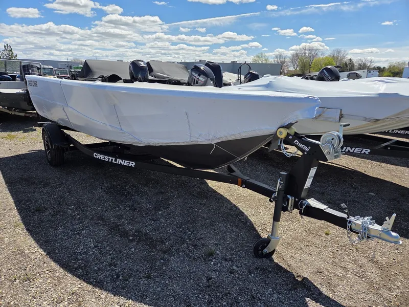 Slide: The Image of Crestliner 1650 Pro Tiller 2026 - 2