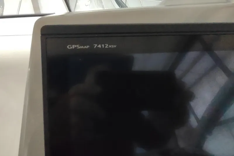 Slide: The Image of GPSMAP 7412xsv display on 2015 Boston Whaler 285 Conquest boat. - 21