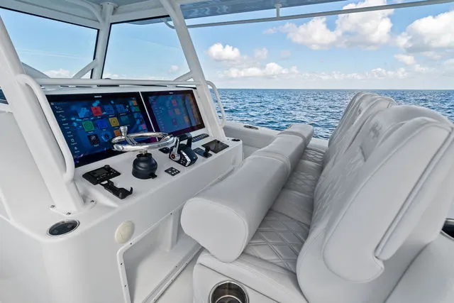 Slide: The Image of Yellowfin 42 Offshore 2024 - 51