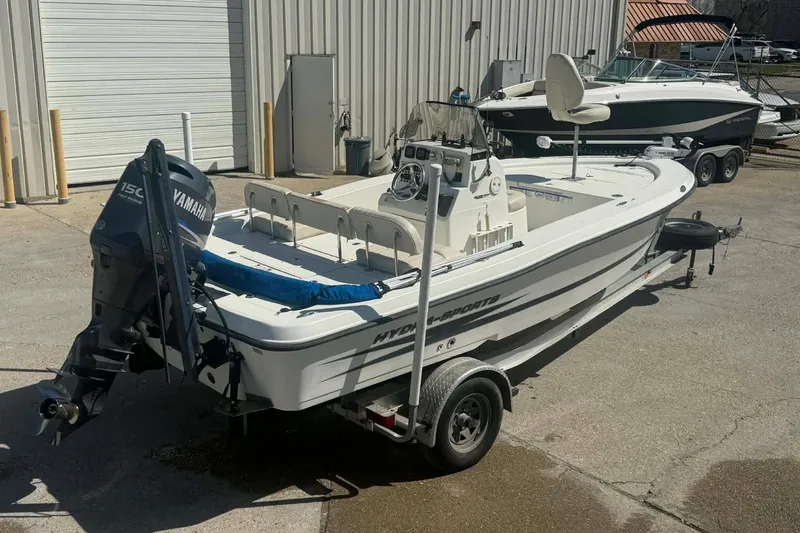 Slide: The Image of 2010 Hydra-Sports Bay Bolt 19 boat with Yamaha 150 engine on trailer. - 10