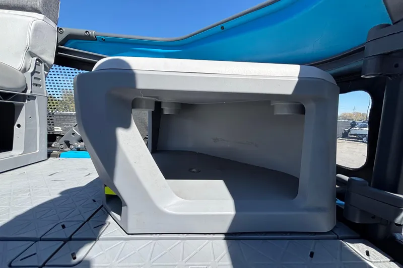 Slide: The Image of 2023 Sea-Doo Switch Cruise 21 dashboard with safety warnings and instructions. - 65