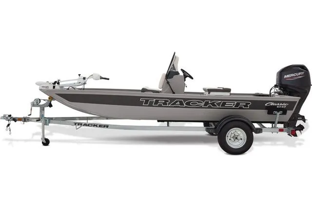 Slide: The Image of Tracker BASS TRACKER® CLASSIC CC 2026 - 3