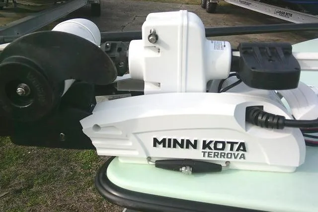 Slide: The Image of Minn Kota Terrova motor on 2020 Skimmer Skiff 14 SKIFF boat, close-up view. - 4