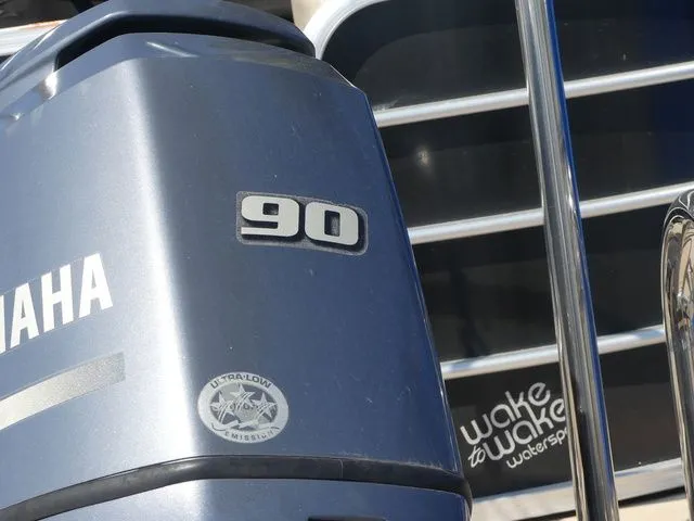 Slide: The Image of Berkshire CTS Series 211RFX 2015 - 11