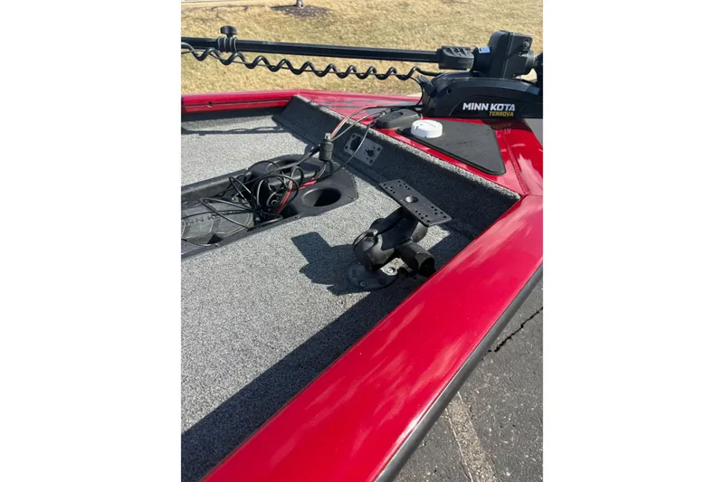 Slide: The Image of 2021 Tracker Pro Team 175 TXW Tournament Edition boat deck with Minn Kota trolling motor. - 10