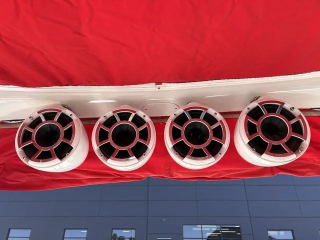 Slide: The Image of Crownline Boats E6 EC 2013 - 31