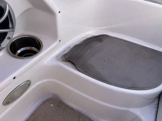 Slide: The Image of Crownline Boats Eclipse E6 2013 - 42