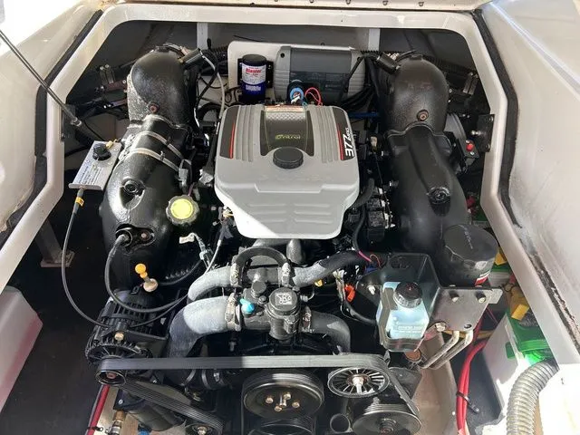 Slide: The Image of Crownline Boats Eclipse E6 2013 - 45