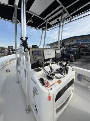 Slide: The Image of Parker Marine 2300 Special Edition 2022 - 5