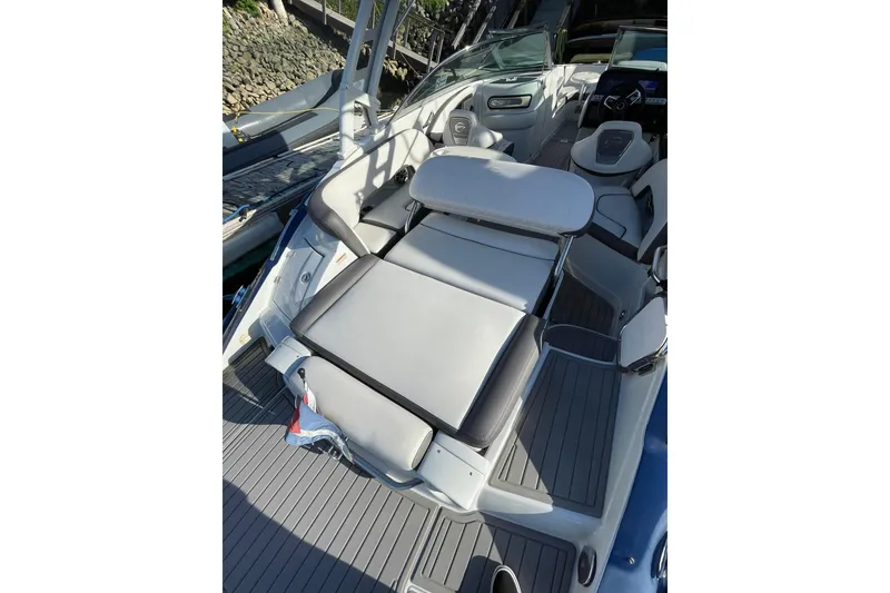 Slide: The Image of Volvo Penta navigation display on 2022 Crownline 255 SS SURF boat dashboard. - 8