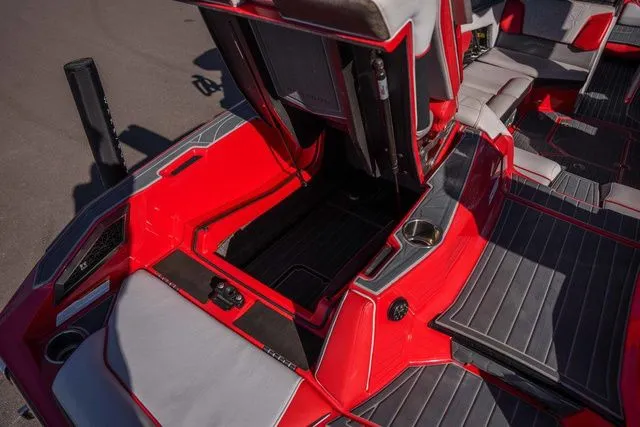 Slide: The Image of Nautique Super Air Nautique G23 Paragon 2020 - 32