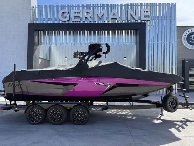 Slide: The Image of Tigé 24RZX 2022 - 15