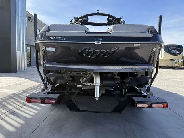 Slide: The Image of Tigé 24RZX 2022 - 7