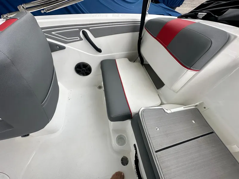 Slide: The Image of Tahoe T21 2024 - 68