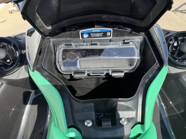 Slide: The Image of Sea-Doo GTI SE 170 2026 - 12